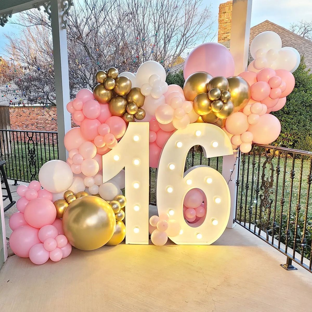 Sweet 16 Balloon Marquee - Birthday decor in Vaughan and GTA